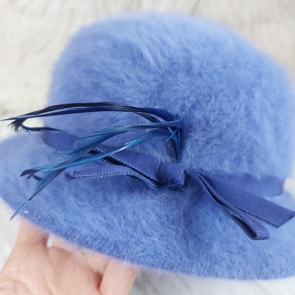 Vintage Women's Blue Fuzzy Soft Angora Fur and Feather Fedora Hat Made in Canada - Picture 6 of 7